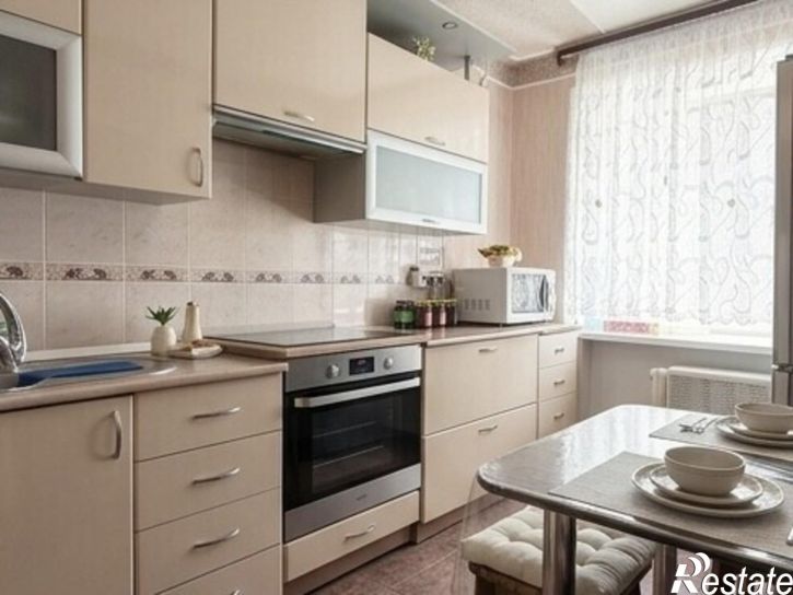 3-комн квартира Каспарова ул., 1