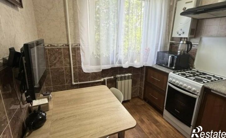 2-комн квартира улица 30 лет Победы, 98,  д. 98