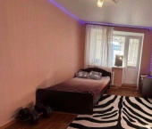 комната 65 кв м ул Свердлова, 71