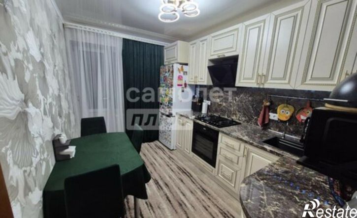 4-комн квартира ул Советской Армии, 32,  д. 32