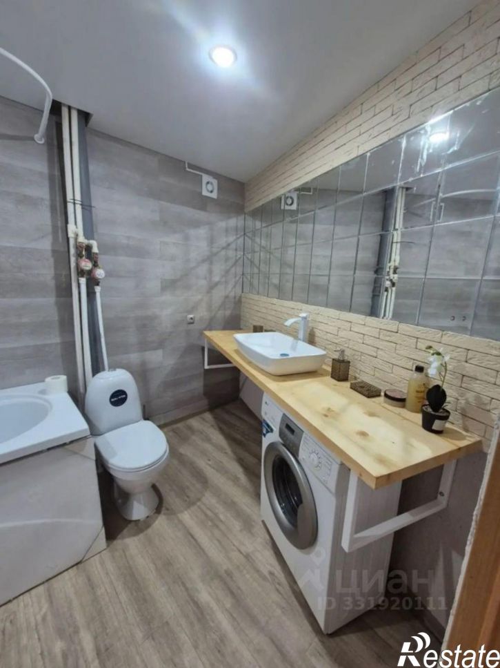 4-комн квартира ул Ефремова, 133,  д. 133