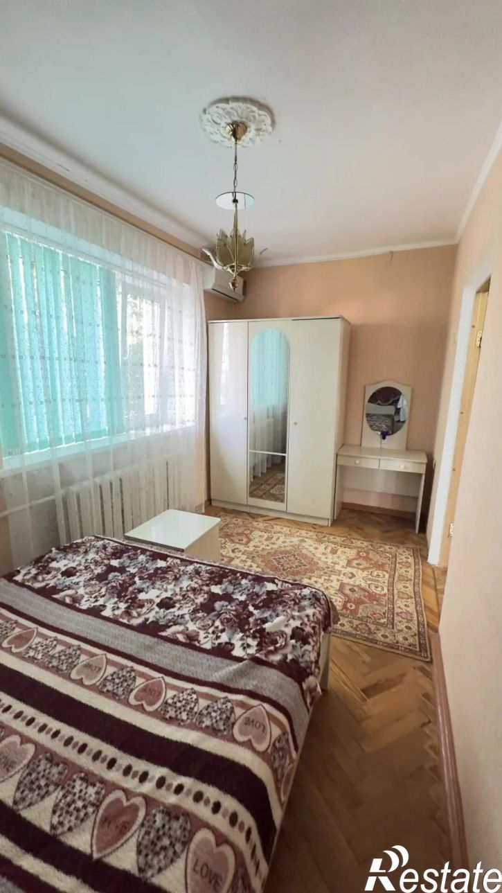 2-комн квартира Черноморская ул., 32