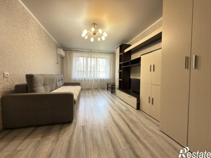 3-комн квартира Советской Армии ул., 222/1
