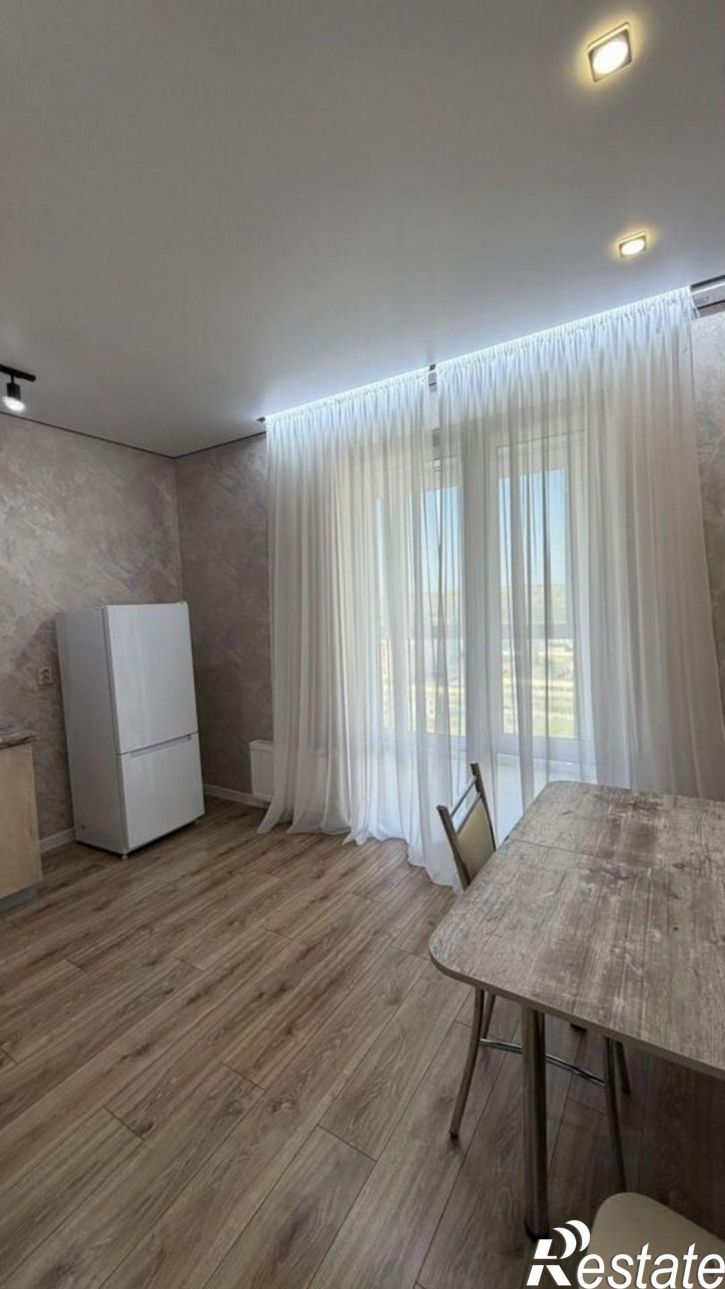 1-комн квартира 8-й микрорайон, 8