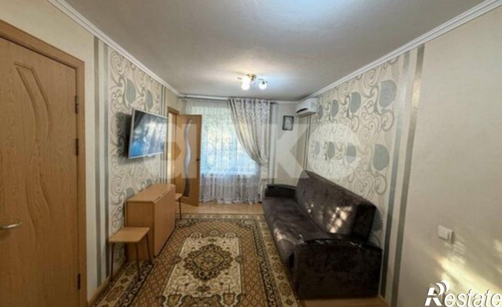 3-комн квартира ул 11-я Линия, 1,  д. 1
