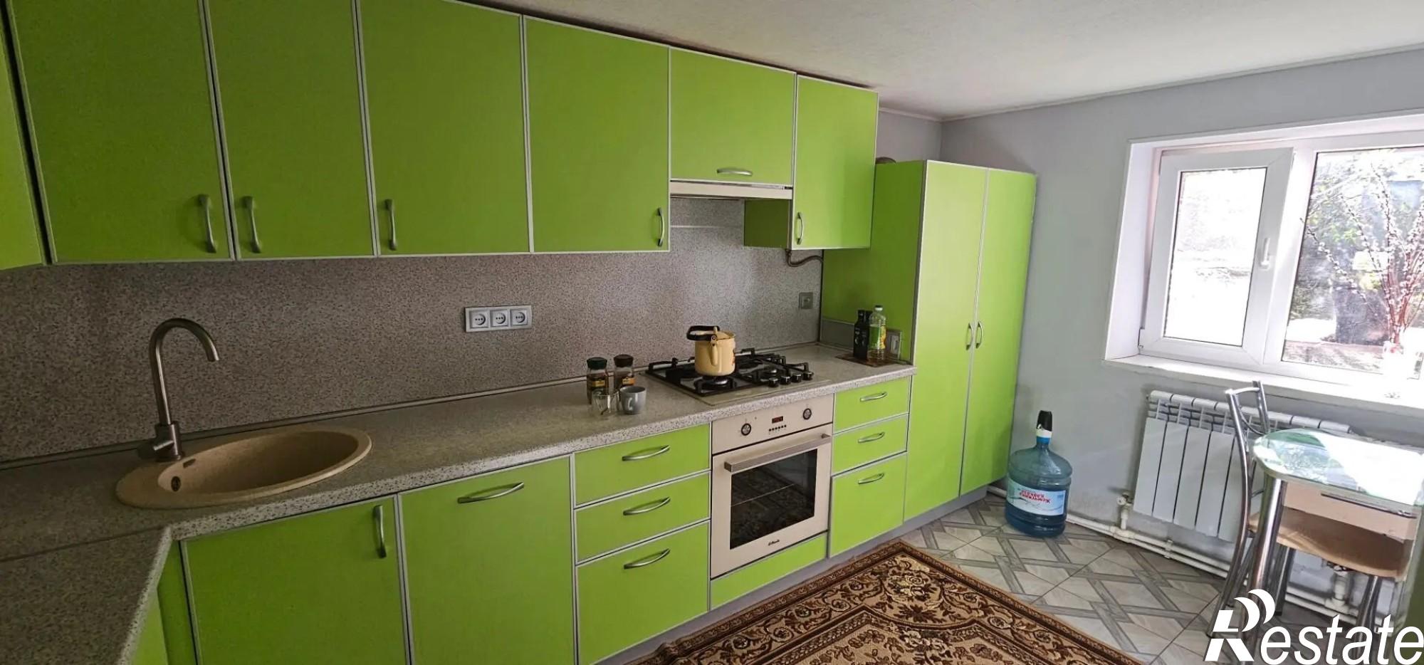 Купить дачу, дом, коттедж за 5 350 000 рублей на Советской Армии ул., 305