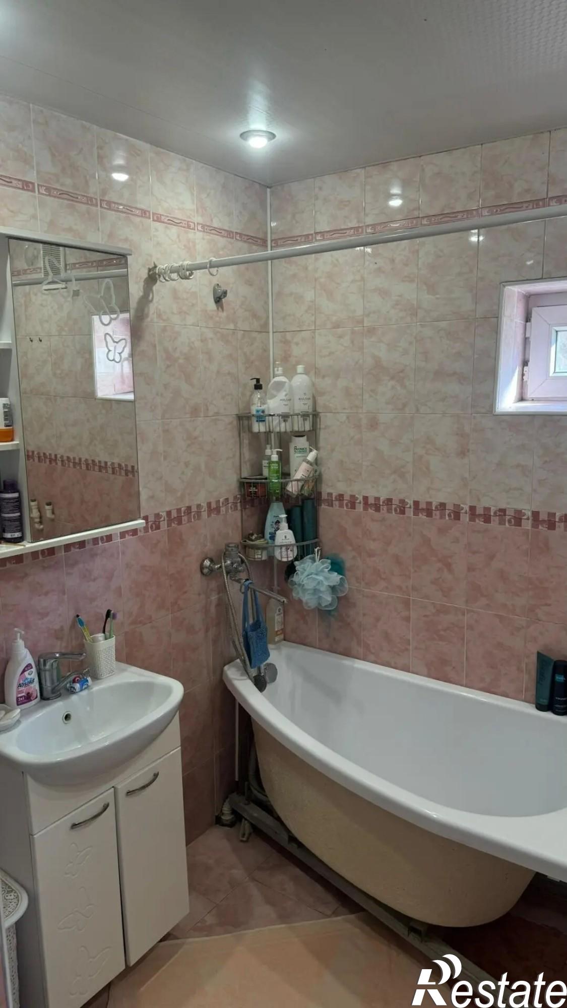 Купить дачу, дом, коттедж за 5 350 000 рублей на Советской Армии ул., 305