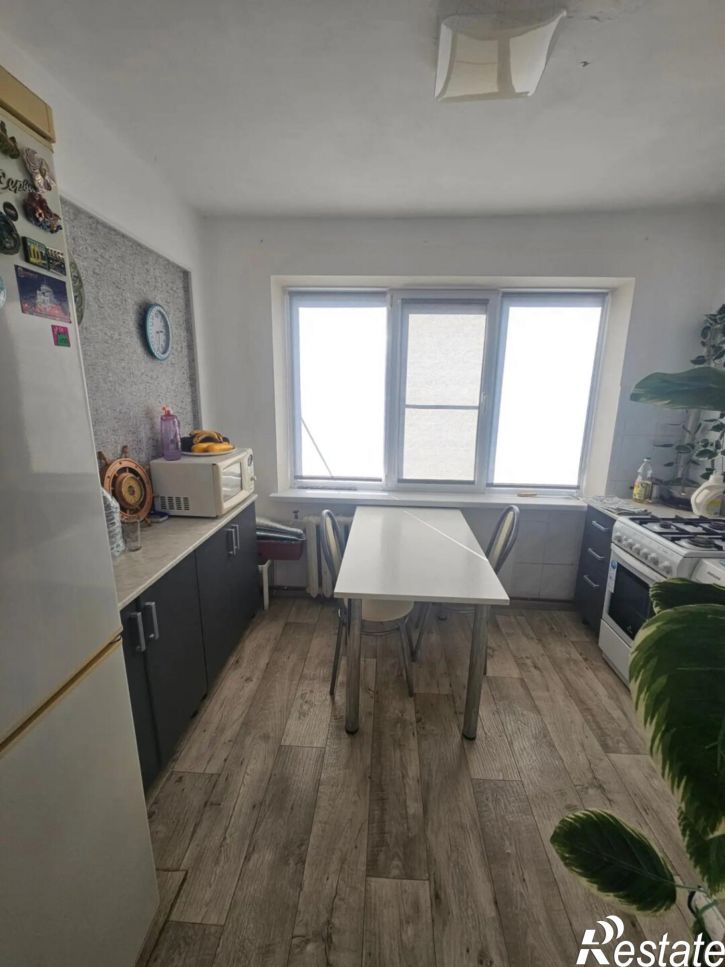 2-комн квартира Азовская ул., 5