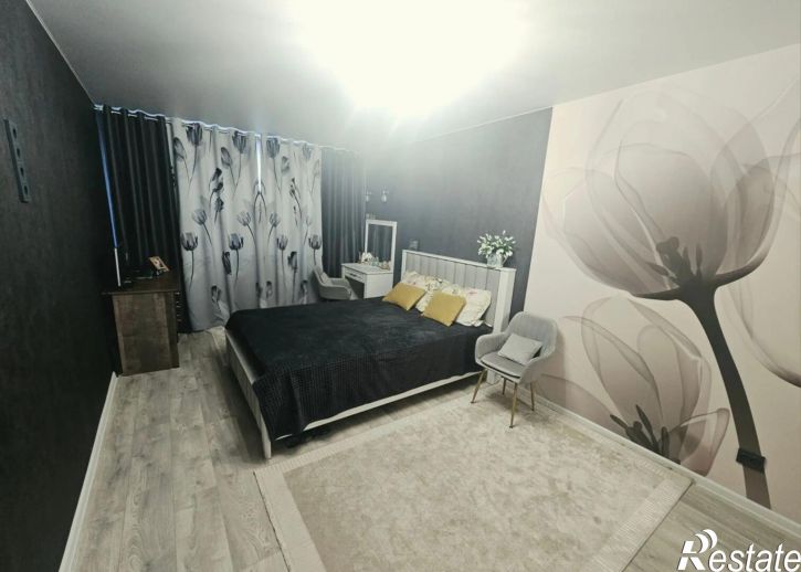 2-комн квартира Азовская ул., 5