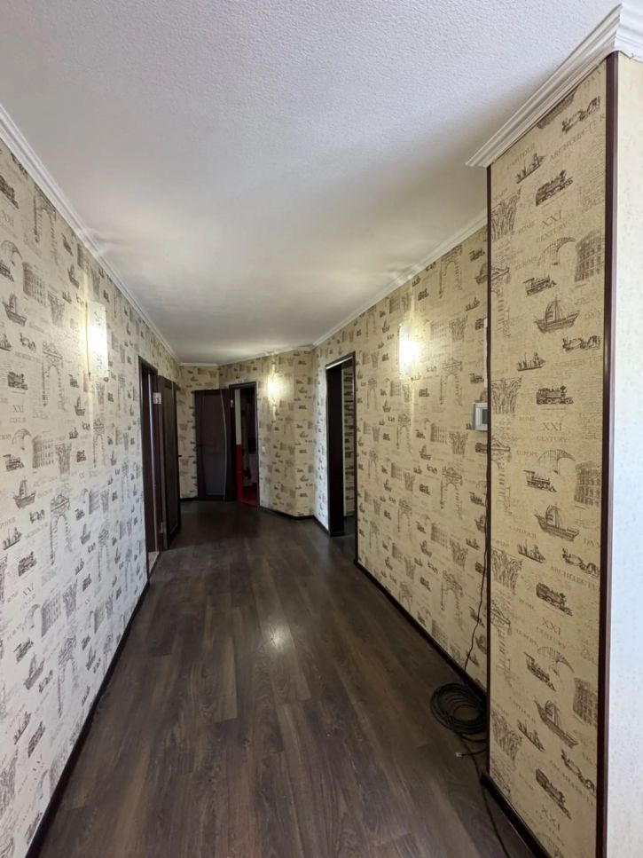 3-комн квартира Каспарова ул., 43
