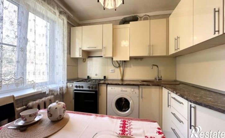 3-комн квартира ул Ставропольская, 9,  д. 9