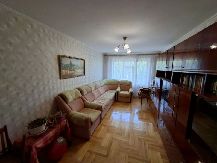 3-комн квартира Азовская ул., 14