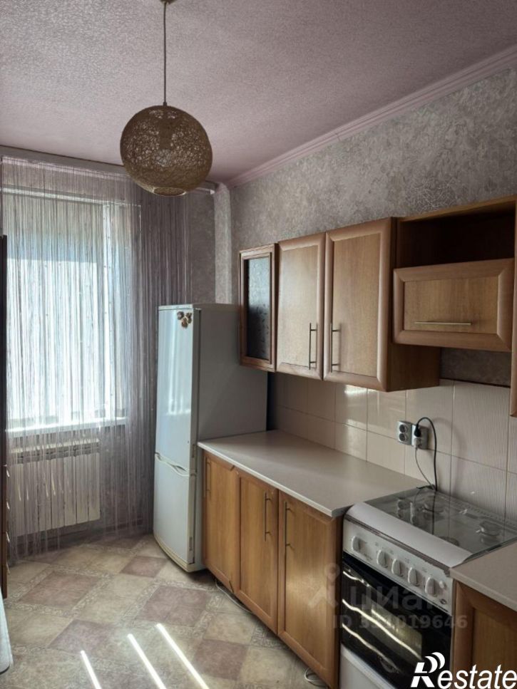 3-комн квартира 8-й микрорайон, 3/3