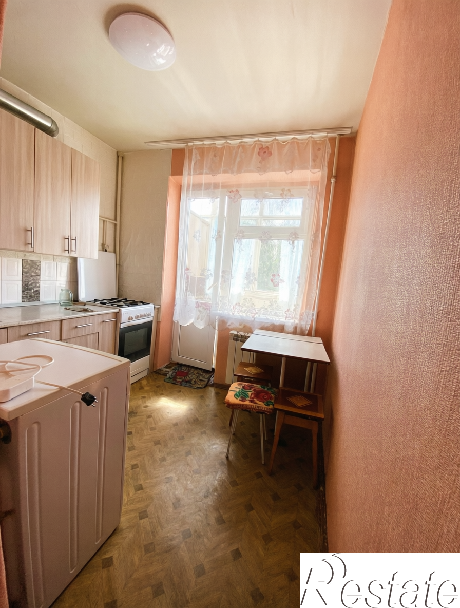 Купить квартиру за 3 990 000 рублей на Черноморская ул., 16