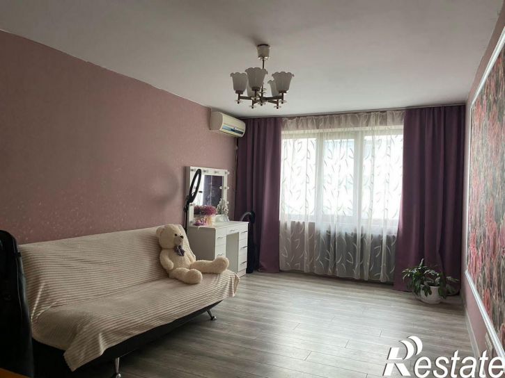 2-комн квартира улица Луначарского, 313,  д. 313