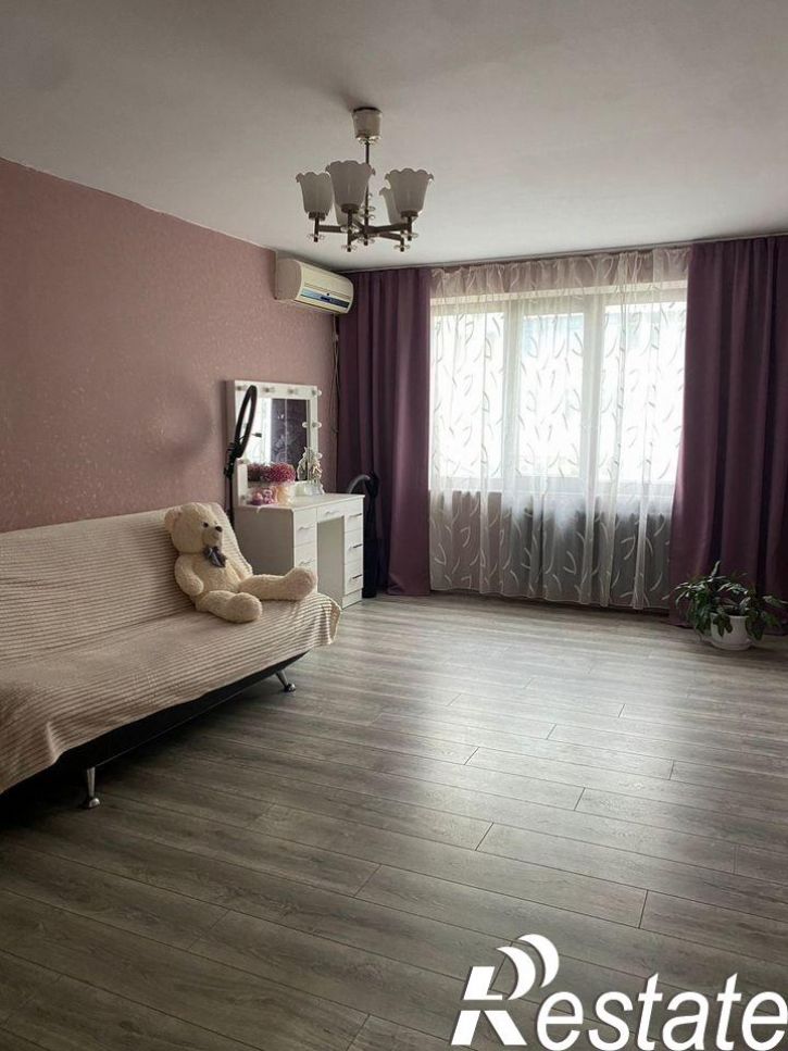 2-комн квартира улица Луначарского, 313,  д. 313