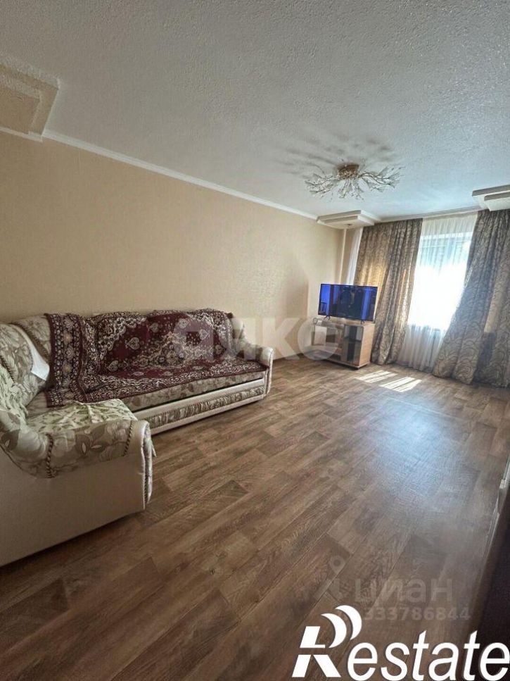 3-комн квартира улица Каспарова, 13,  д. 13