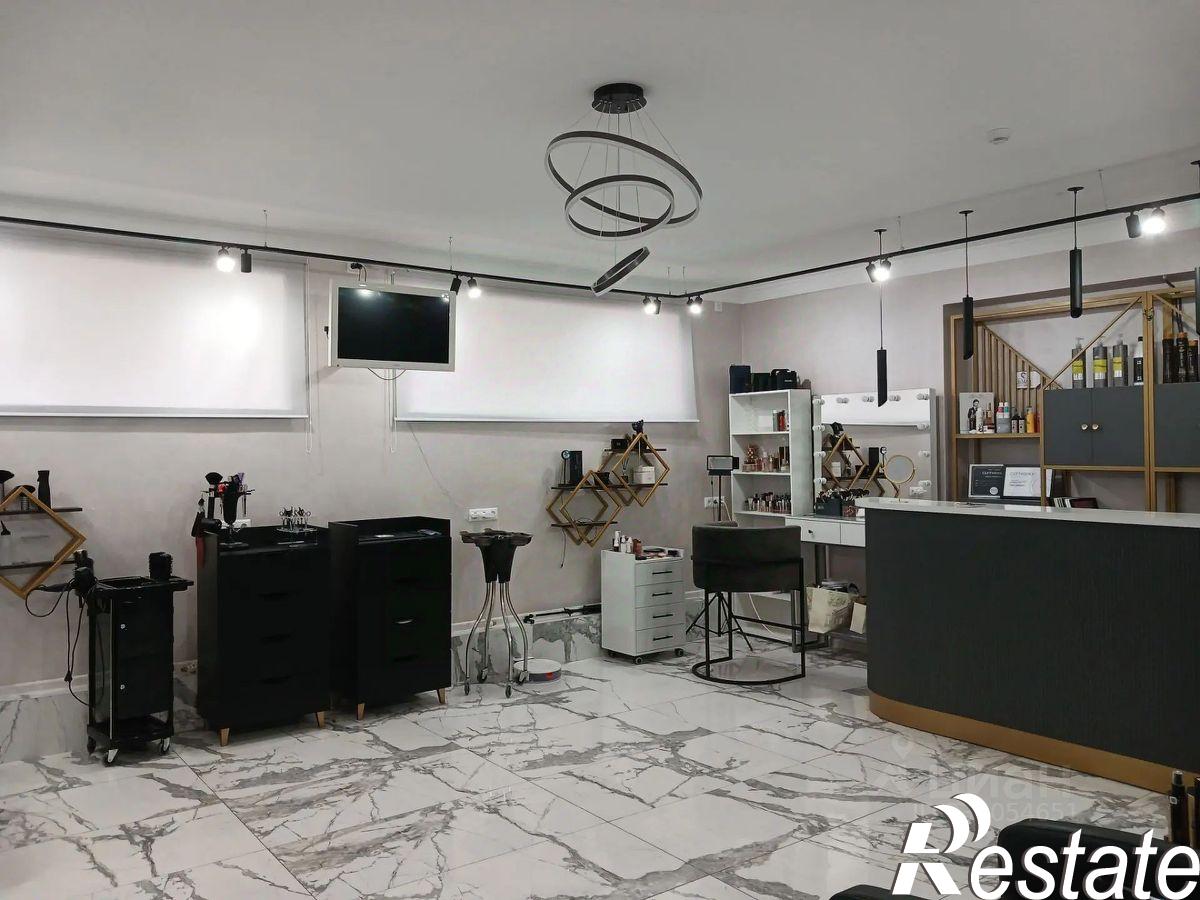 Купить офис, помещение под офис за 10 855 300 рублей на улица Ефремова, 148