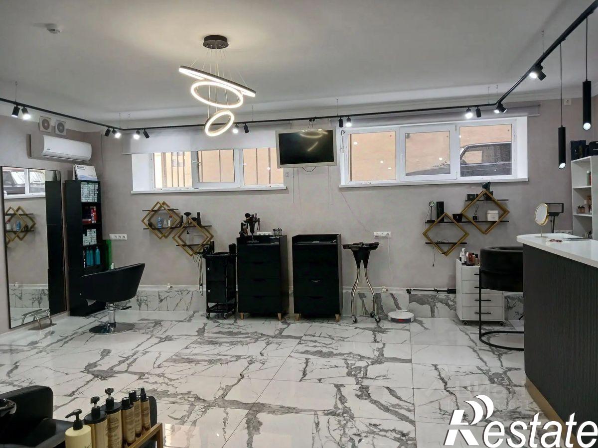 Купить офис, помещение под офис за 10 855 300 рублей на улица Ефремова, 148