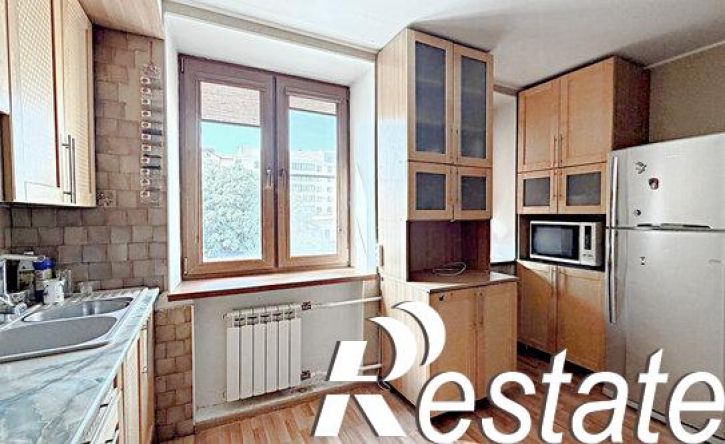 3-комн квартира улица Кирова, 49,  д. 49