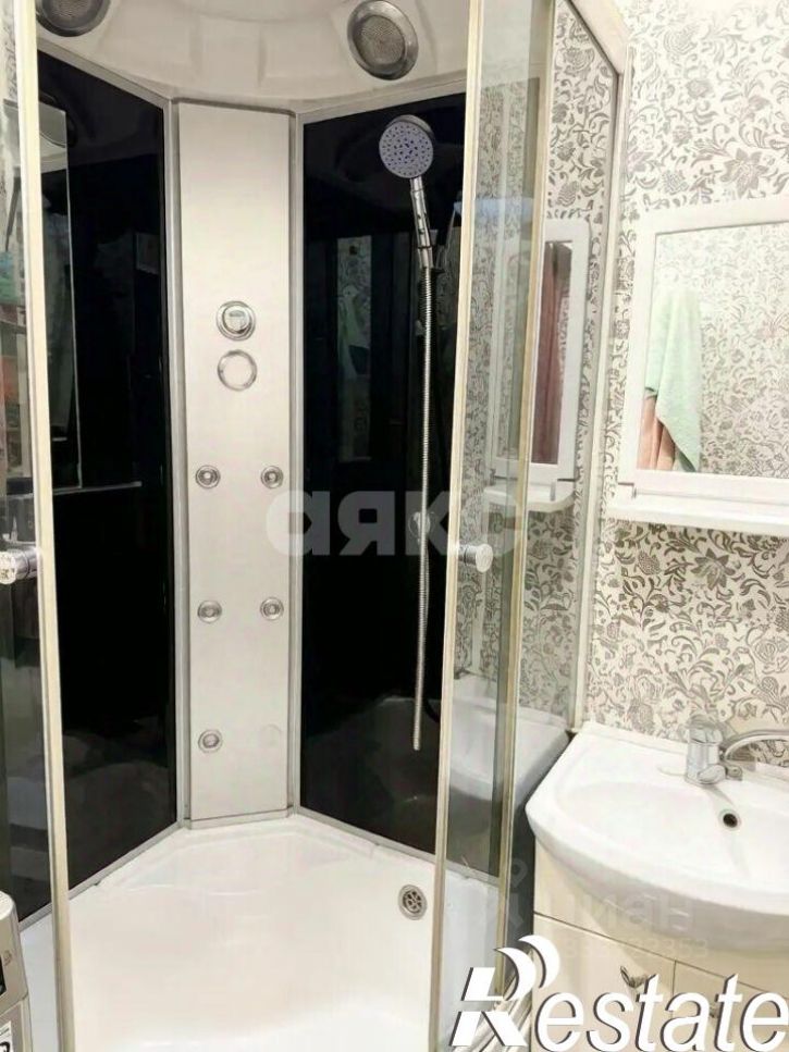 4-комн квартира Комсомольская улица, 111,  д. 111