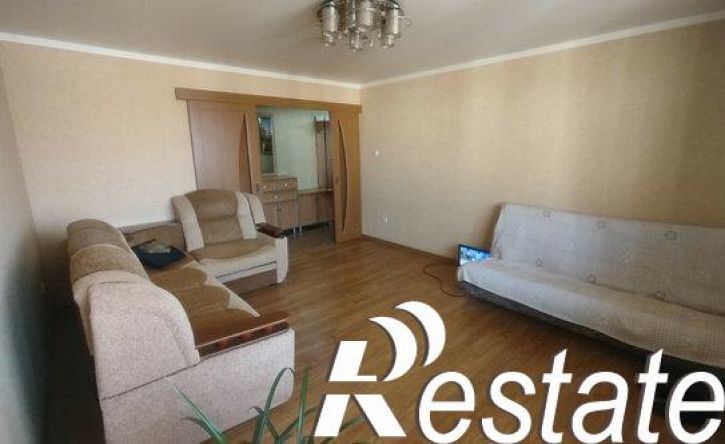 4-комн квартира улица Луначарского, 408,  д. 408