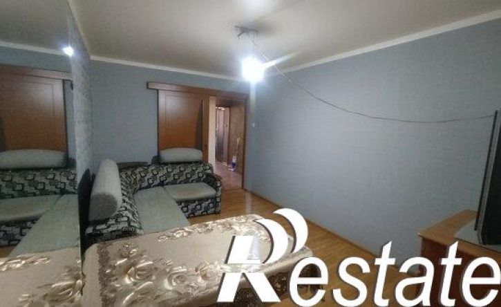 4-комн квартира улица Луначарского, 408,  д. 408