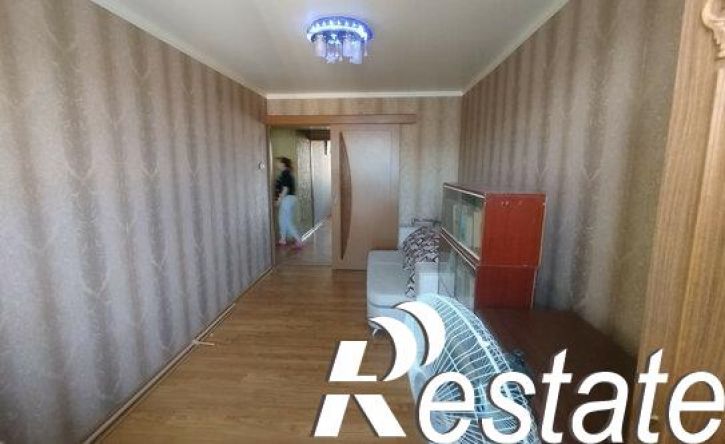 4-комн квартира улица Луначарского, 408,  д. 408