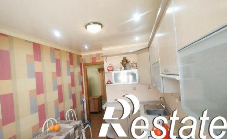 4-комн квартира улица Луначарского, 408,  д. 408