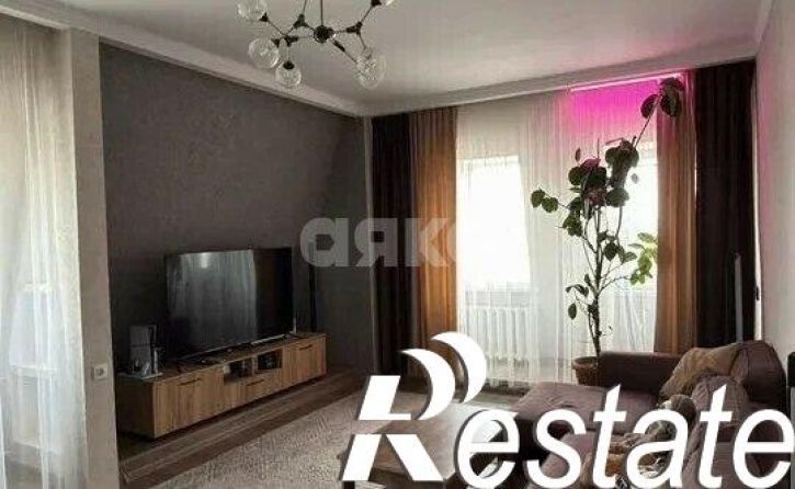 4-комн квартира улица Карла Маркса, 39,  д. 39