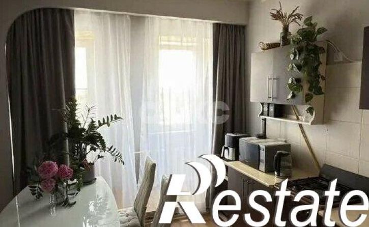 4-комн квартира улица Карла Маркса, 39,  д. 39
