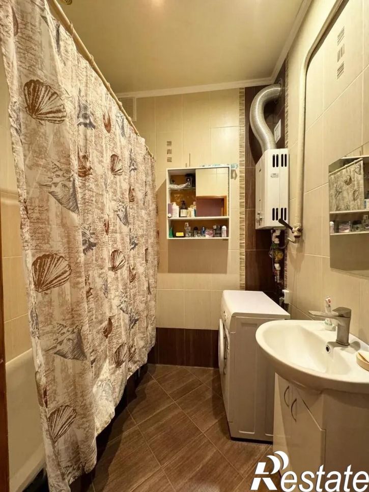 2-комн квартира Энгельса ул., 103