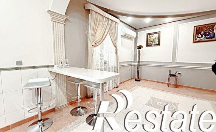 4-комн квартира улица Мира, 51,  д. 51