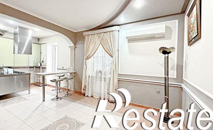 4-комн квартира улица Мира, 51,  д. 51