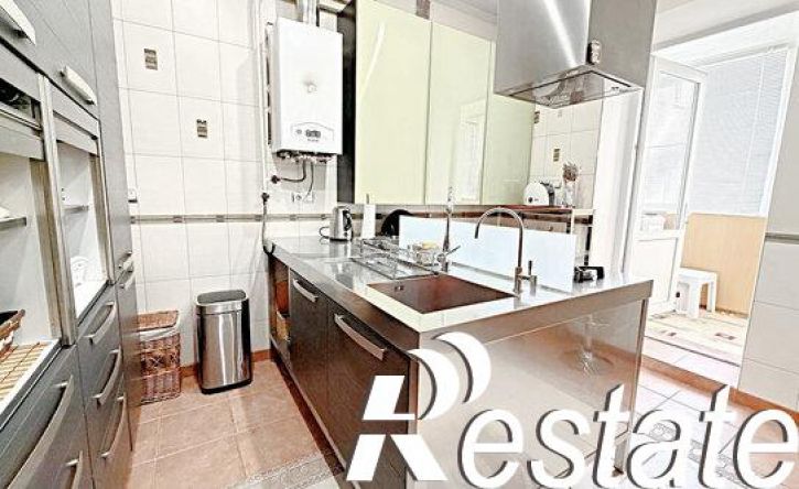 4-комн квартира улица Мира, 51,  д. 51