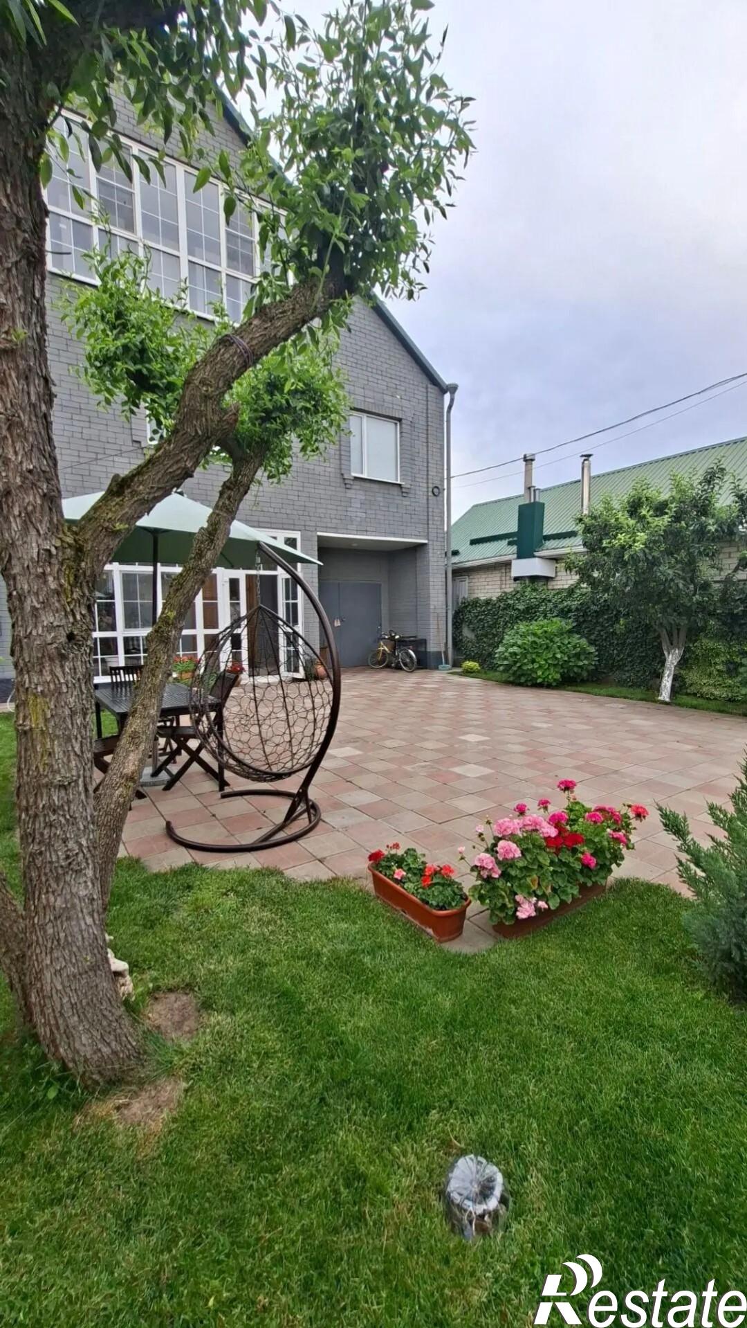Купить дачу, дом, коттедж за 13 000 000 рублей на Гоголя ул., 311