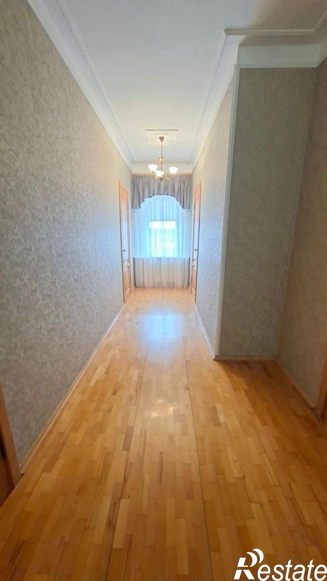 Купить дачу, дом, коттедж за 13 000 000 рублей на Гоголя ул., 311