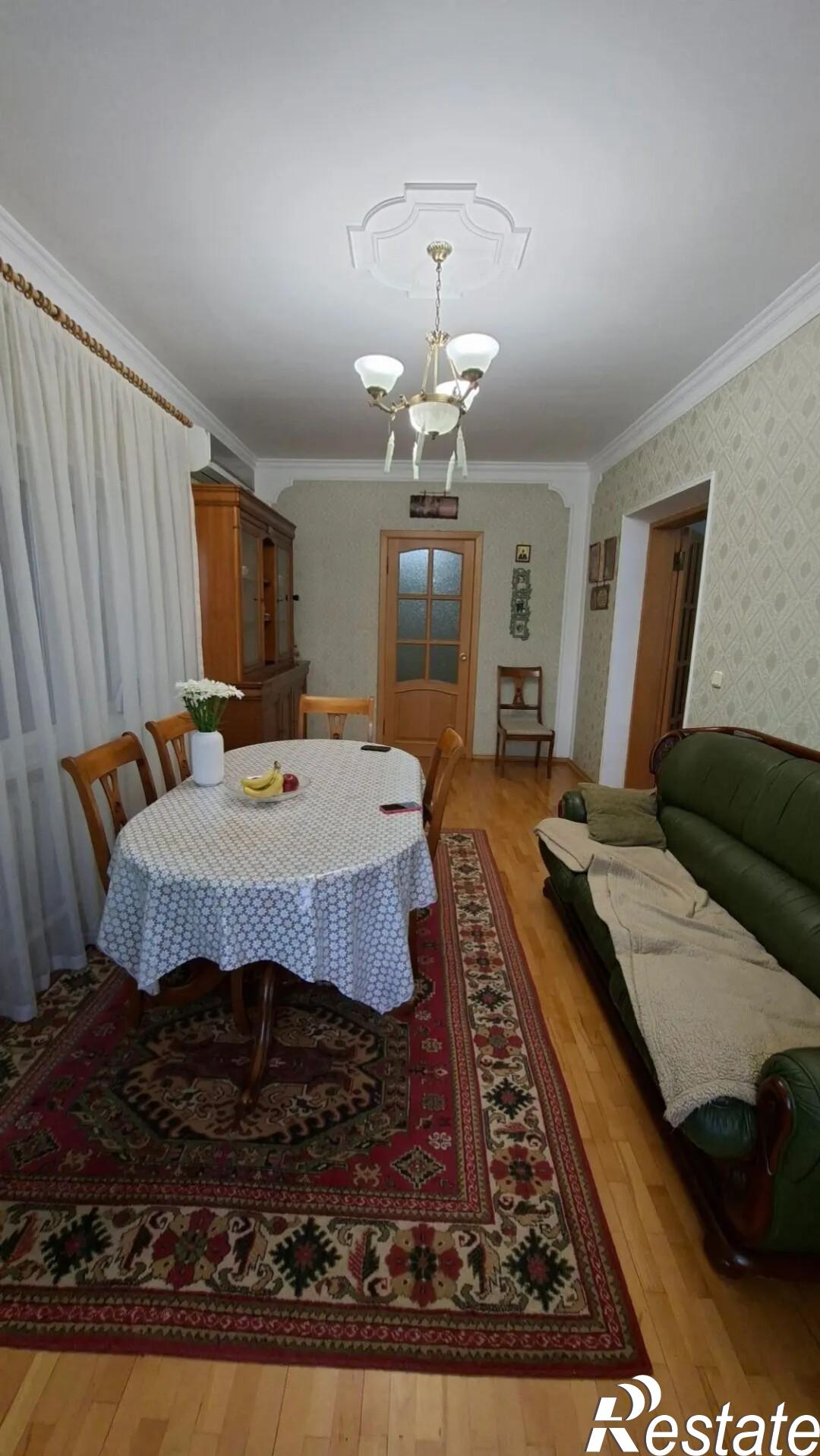 Купить дачу, дом, коттедж за 13 000 000 рублей на Гоголя ул., 311