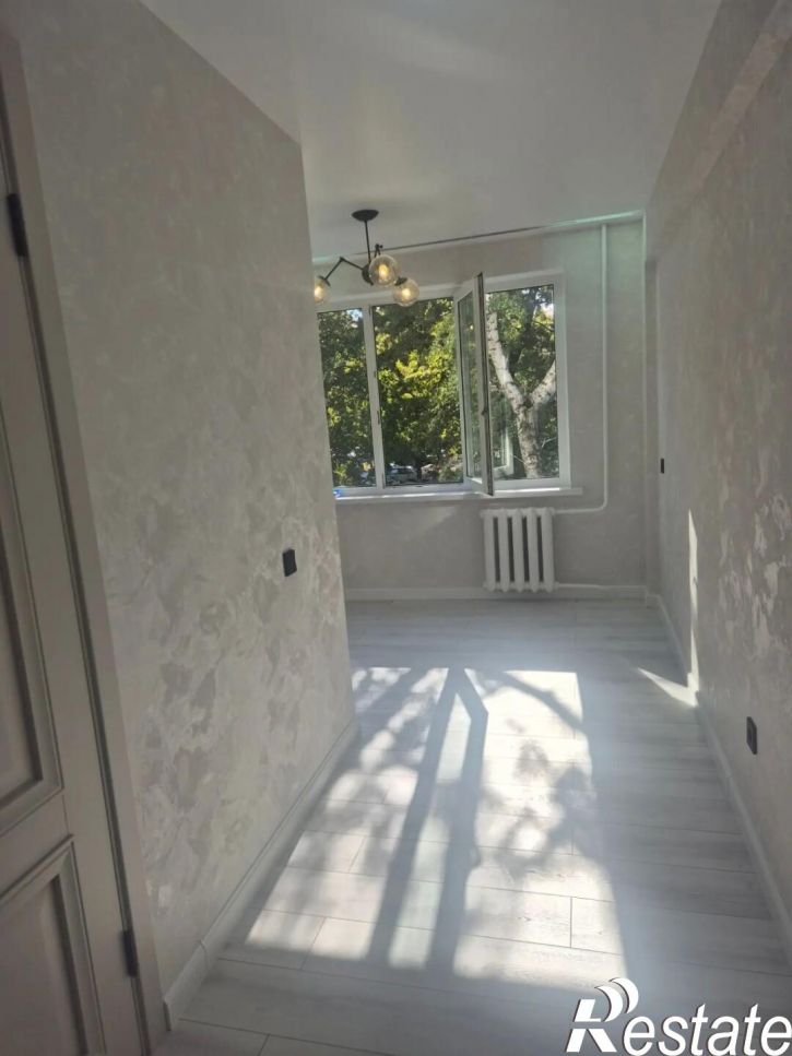 2-комн квартира Советской Армии ул., 214